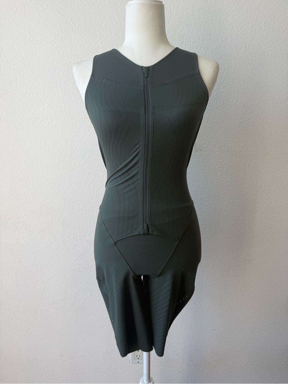 Lululemon SenseKnit Running One-Piece Romper Smoked Green Spruce - Picture 4 of 12